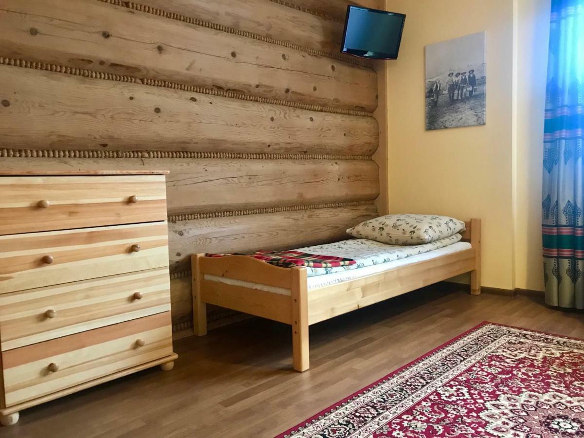 Pokoje Goscinne U Jaska Zab Bagian luar foto